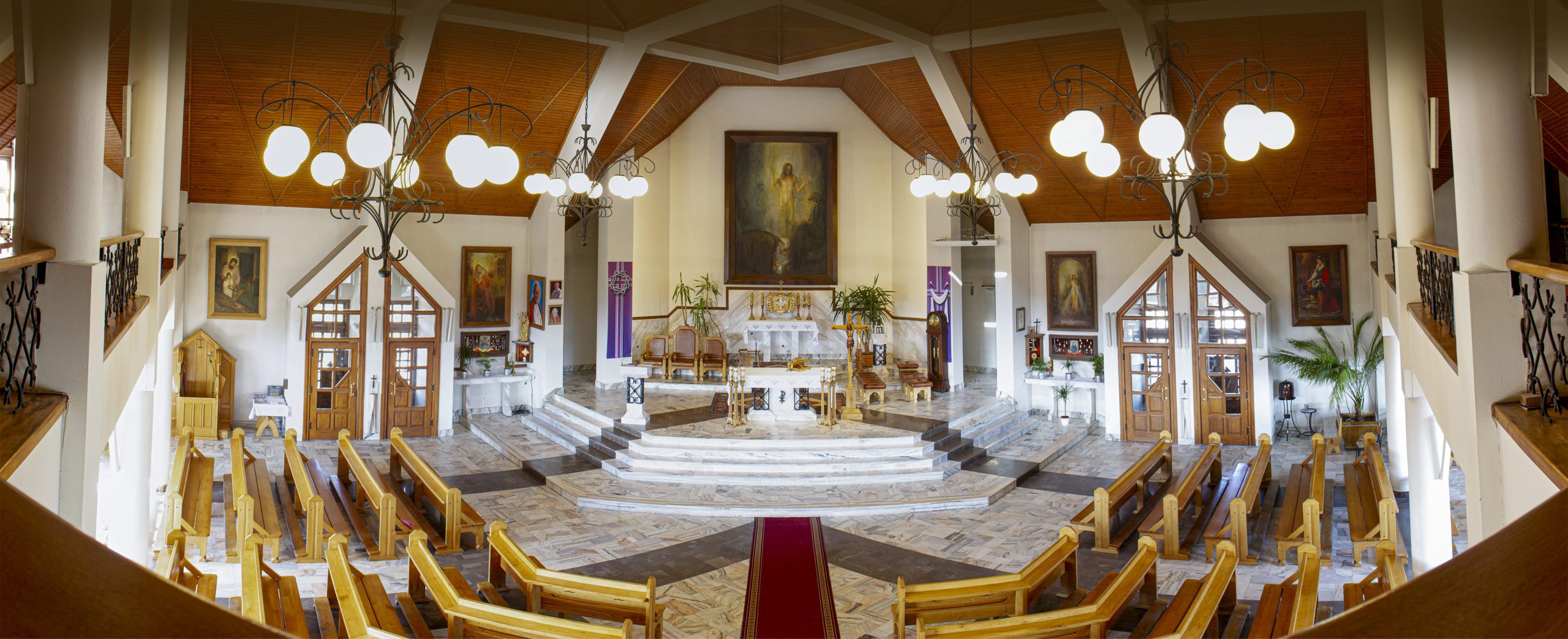 Wnętrze kościoła pw. Św. Brata Alberta w Nowym Targu